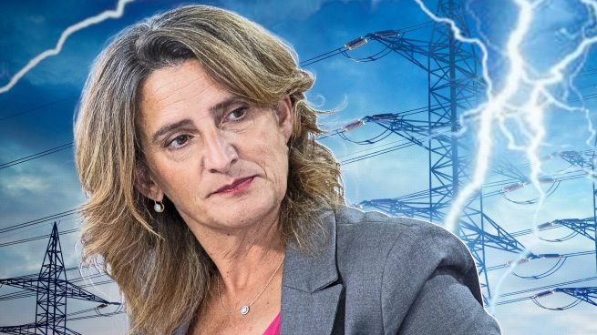 Bruselas reabre la pelea de Ribera con las eléctricas y permitirá limitar los beneficios de las renovables