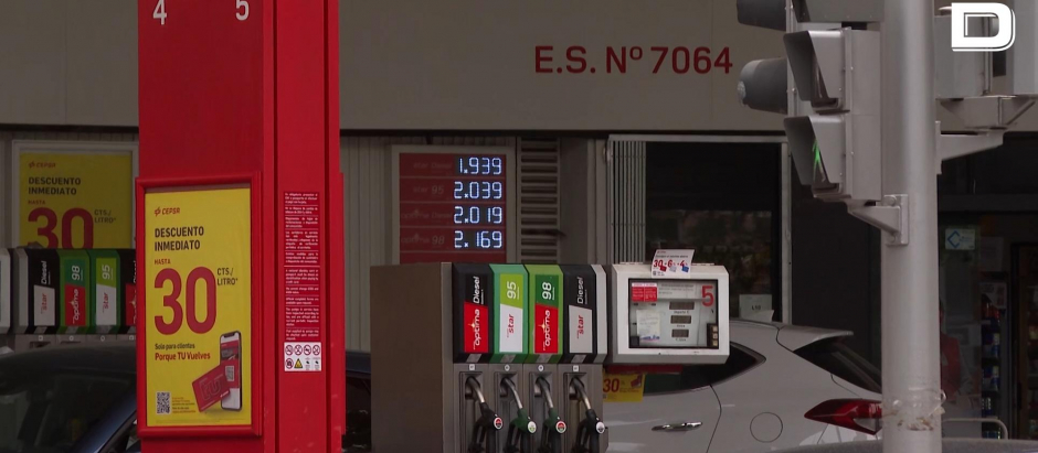 El demoledor informe de la CNMC confirma que la bonificación de la gasolina no benefició a los españoles